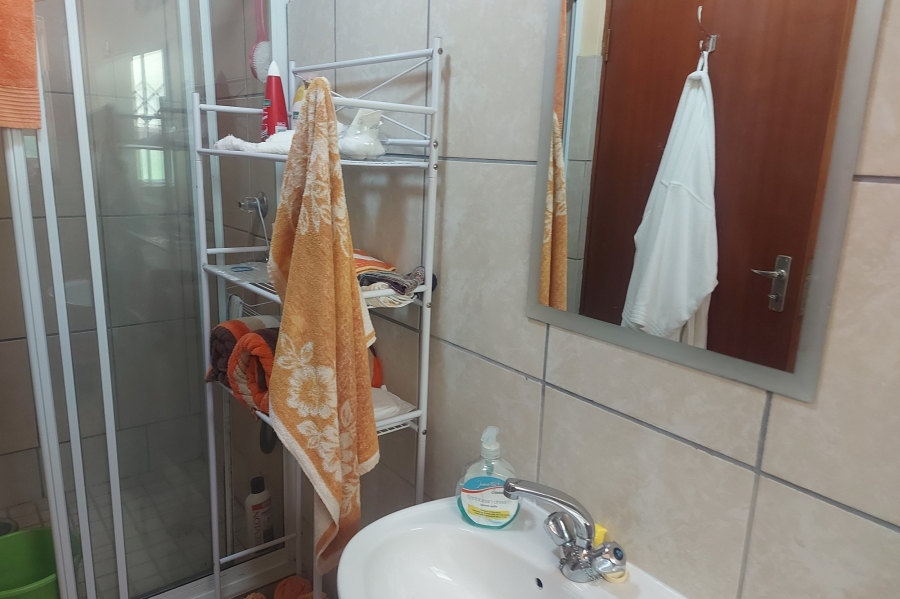 6 Bedroom Property for Sale in Wilderness Heights Western Cape